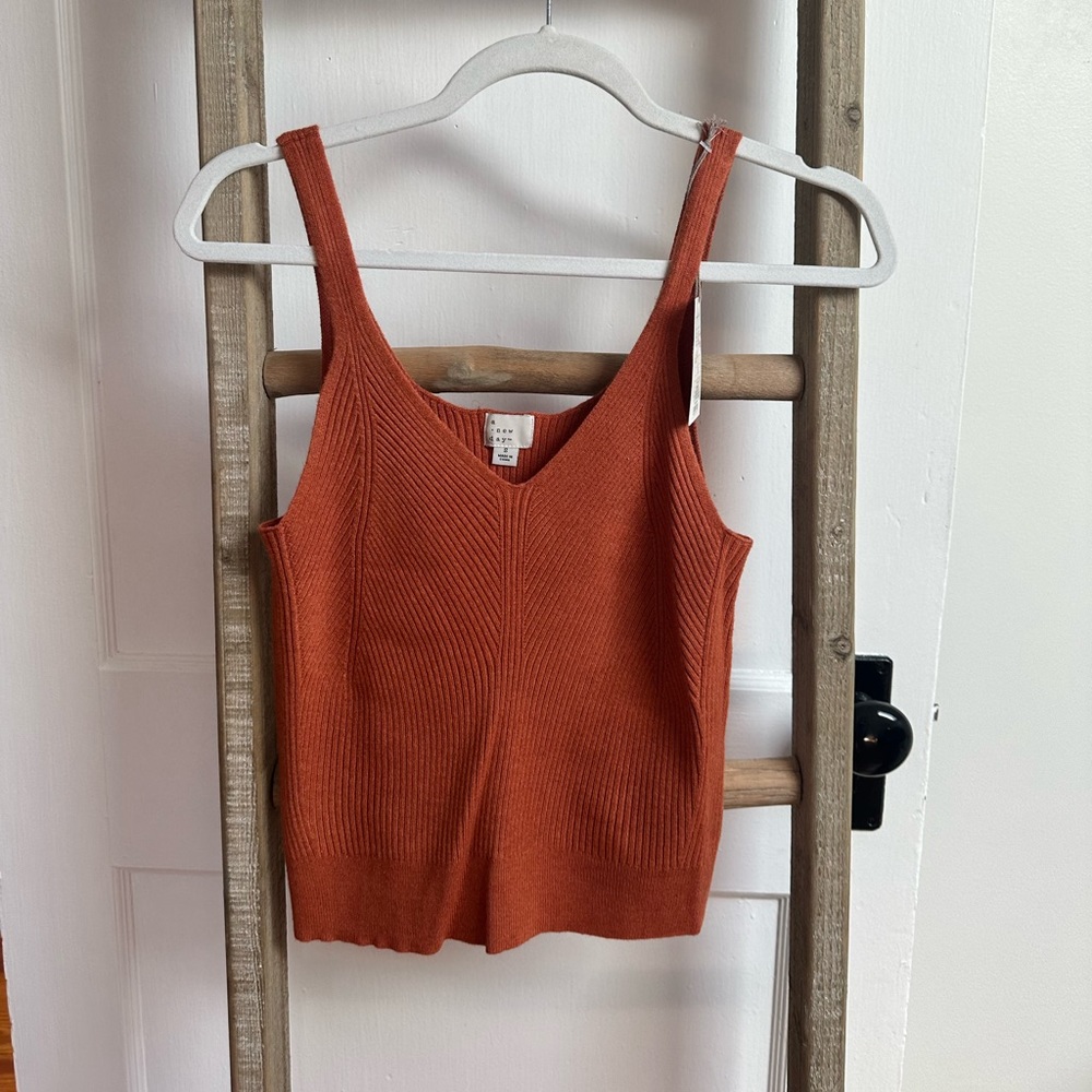 Knot tank top